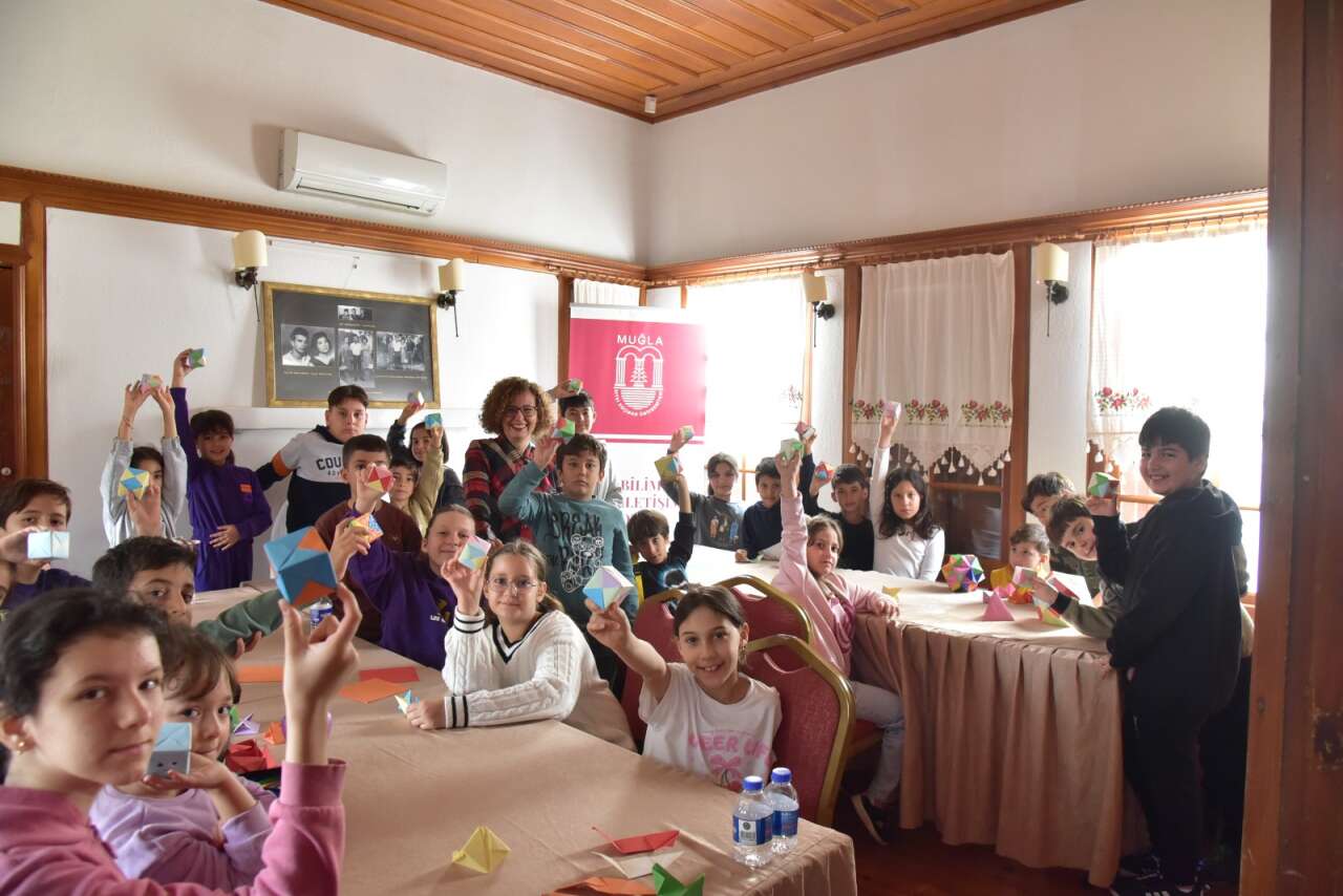 MSKÜ’de Origami Atölyesi: Çocuklar Katlayarak Geometrinin Sırlarını Öğrendi 1